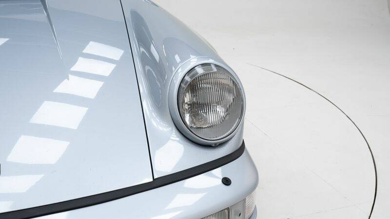 Imagen 11/15 de Porsche 911 Turbo 3.3 (1991)