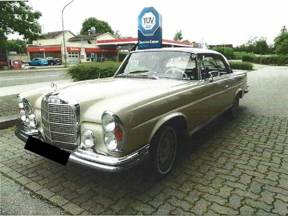 Image 8/59 de Mercedes-Benz 280 SE (1969)