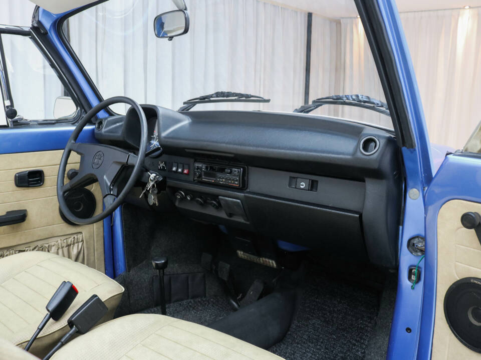 Bild 8/19 von Volkswagen Käfer 1303 LS (1978)