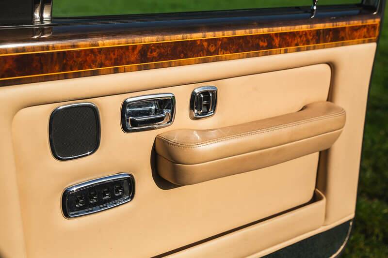 Imagen 41/50 de Rolls-Royce New Silver Dawn (1997)