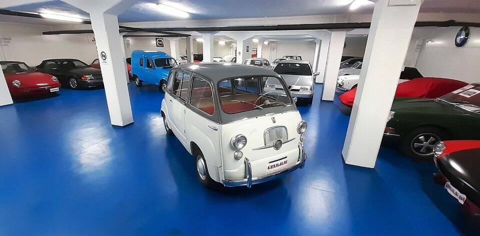 Bild 28/50 von FIAT 600 D Multipla (1964)