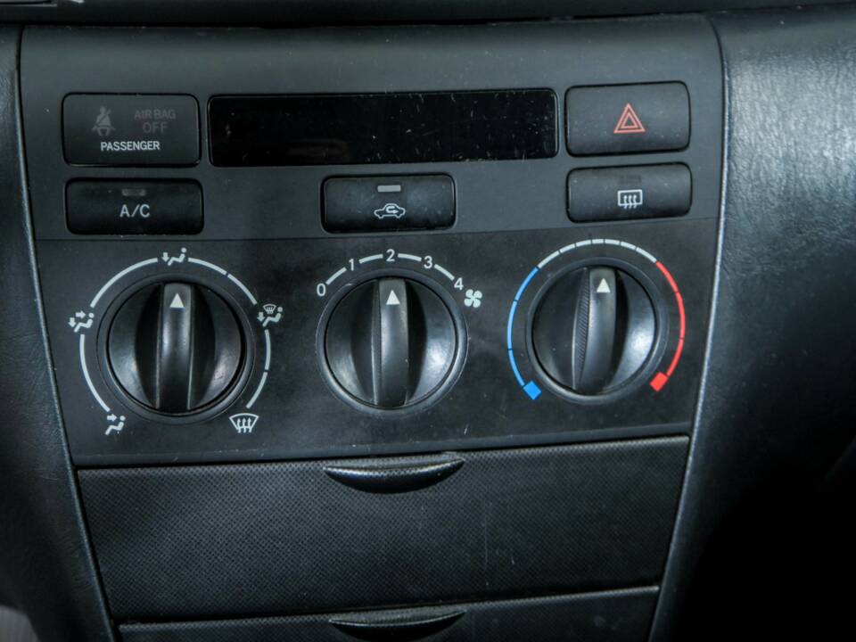 Bild 24/30 von Toyota Corolla 1.6 VVT-i (2005)