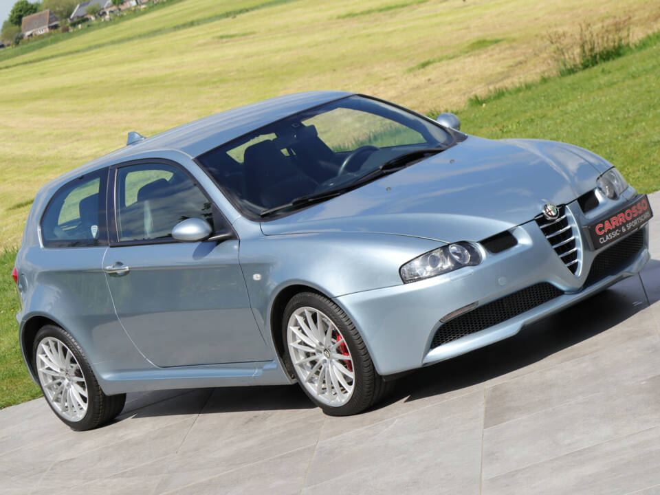 Bild 9/50 von Alfa Romeo 147 3.2 GTA (2005)