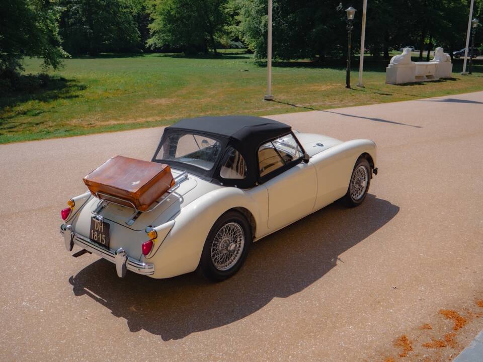 Afbeelding 17/49 van MG MGA 1600 (1958)