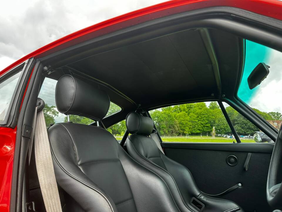 Bild 29/47 von Porsche 911 Carrera 4 (1990)