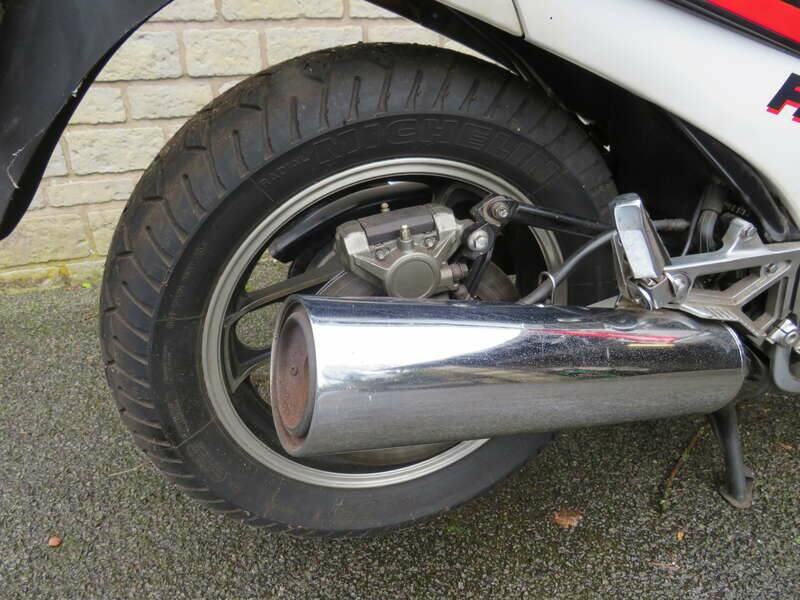 Bild 33/43 von Yamaha FJ 1200 (1986)