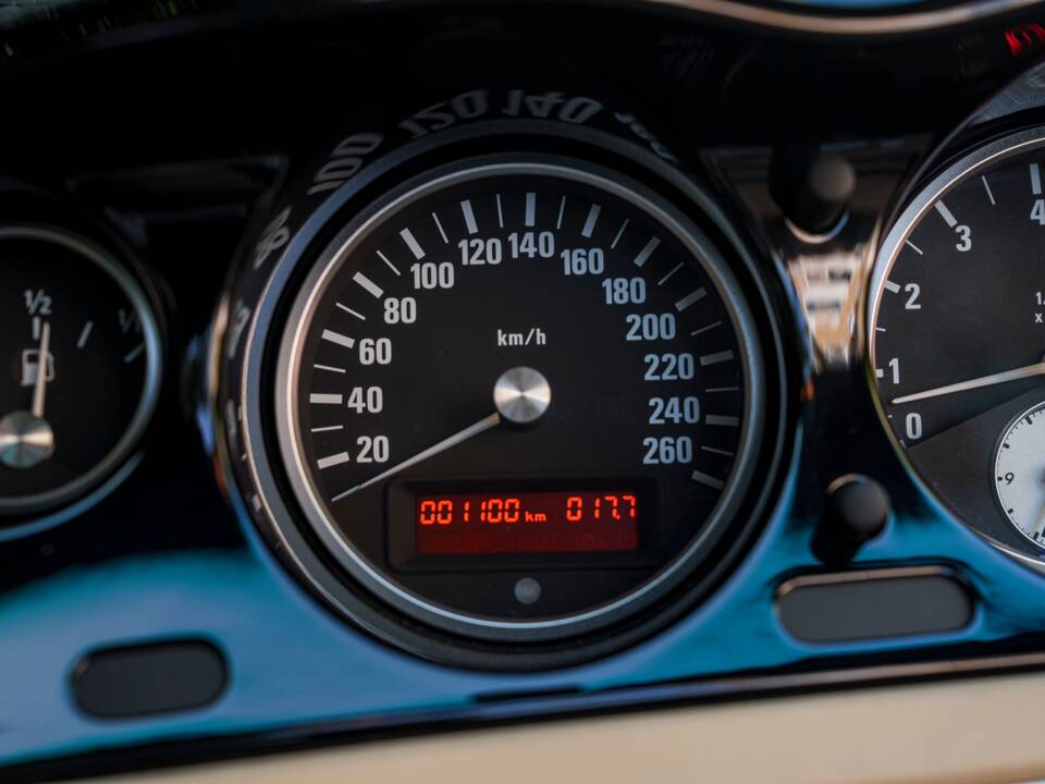 Image 20/30 of BMW Z8 (2003)