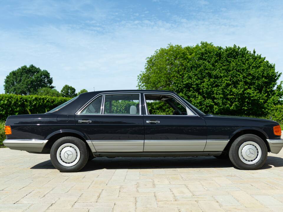 Image 5/50 of Mercedes-Benz 500 SEL (1985)
