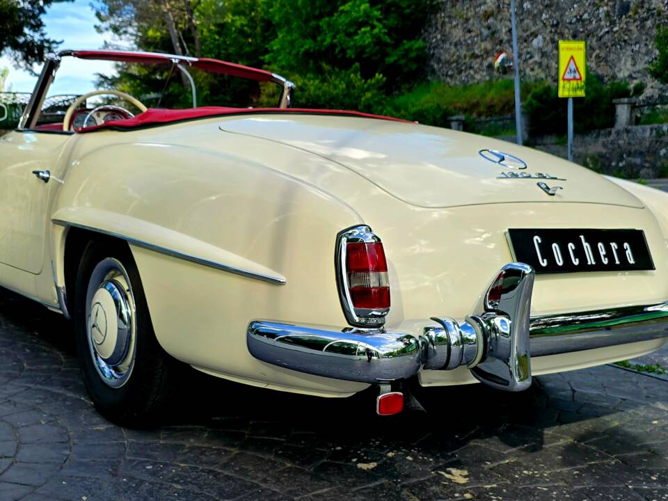 Image 6/21 of Mercedes-Benz 190 SL (1961)