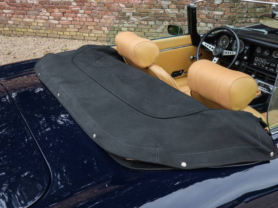Obraz 23/50 pojazdu Jaguar E-Type V12 (1973)