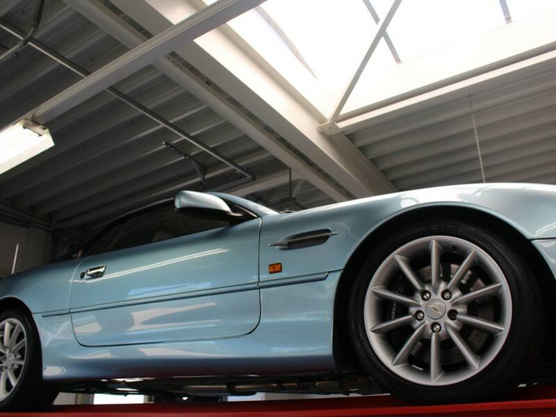 Afbeelding 9/50 van Aston Martin DB 7 Vantage Volante (2000)