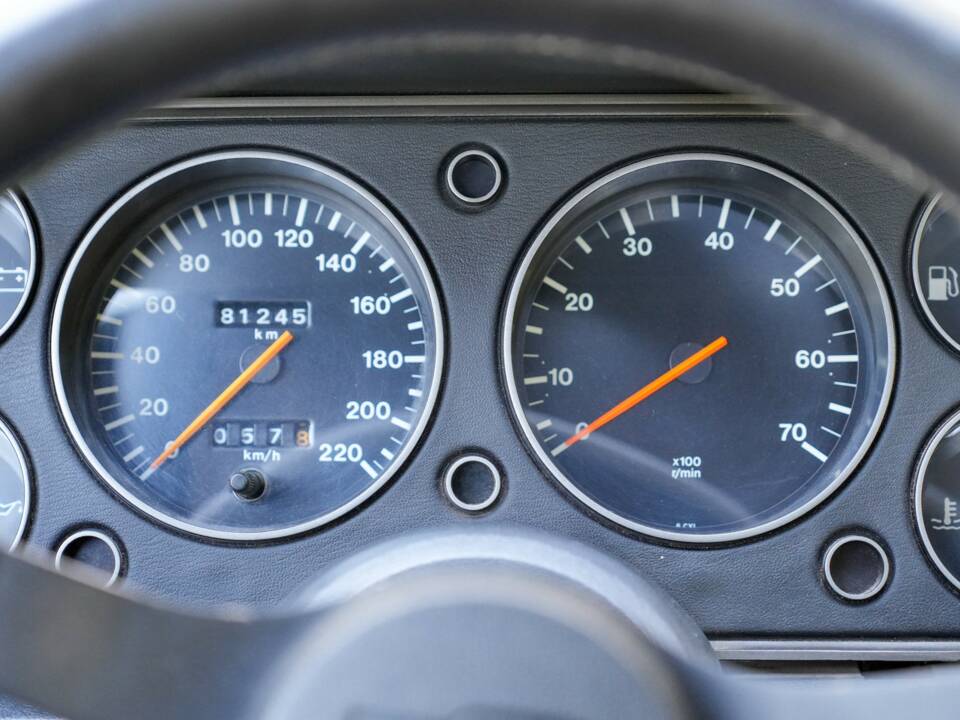 Image 16/39 de Ford Capri 2,8 Turbo (1982)
