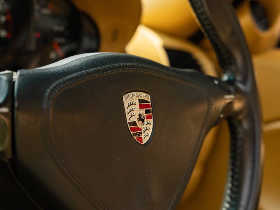Bild 10/27 von Porsche 911 Turbo (2001)