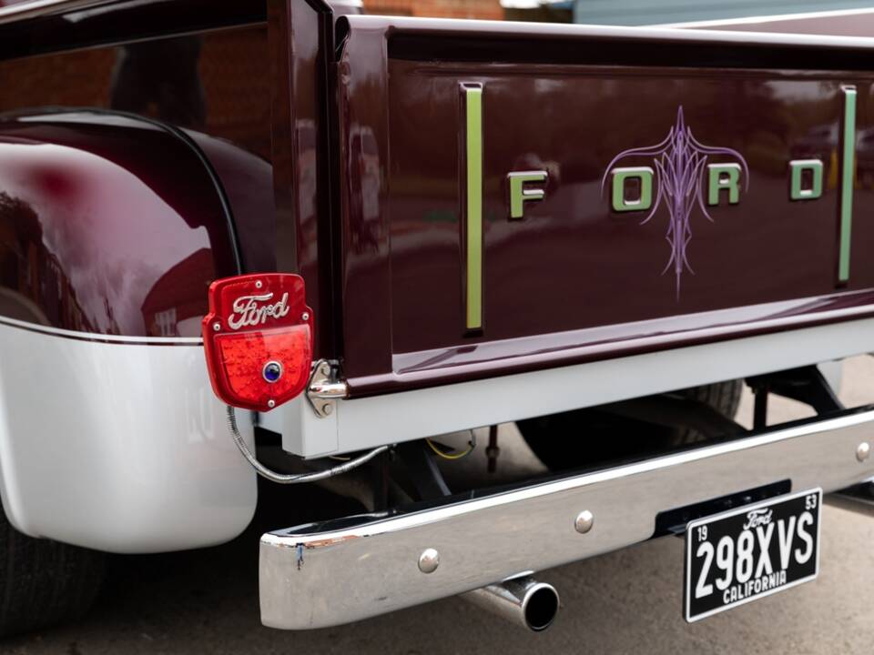Image 14/17 of Ford F-100 (1953)