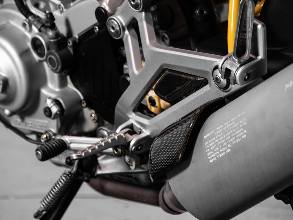 Image 9/37 de Ducati DUMMY (1993)