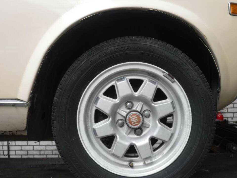 Image 22/47 of FIAT Spider 2000 (1981)