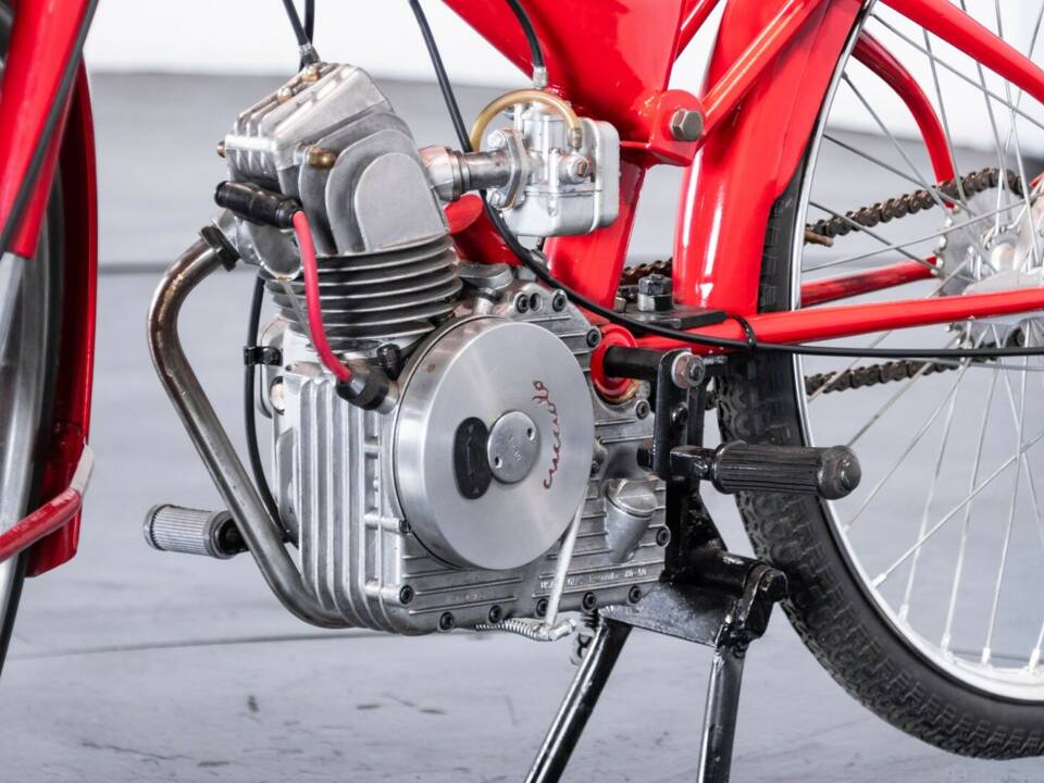 Image 43/44 of Ducati DUMMY (1952)