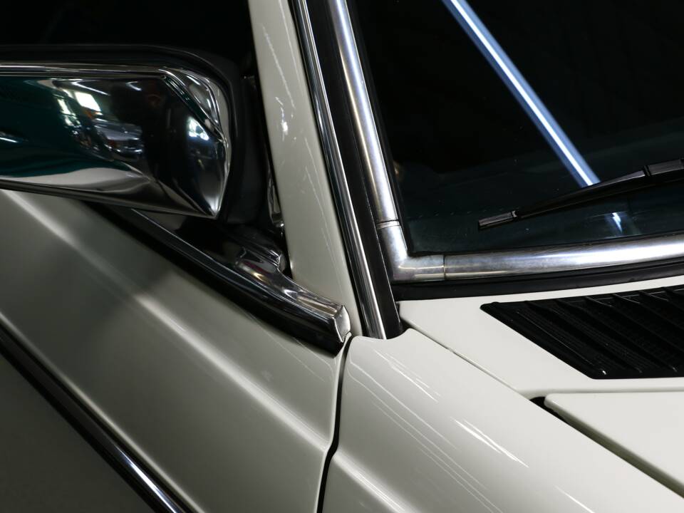 Bild 6/38 von Mercedes-Benz 230 CE (1984)