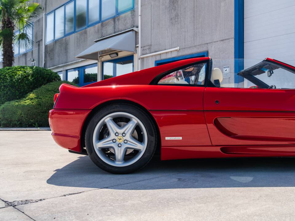 Bild 52/100 von Ferrari F 355 F1 GTS (1998)