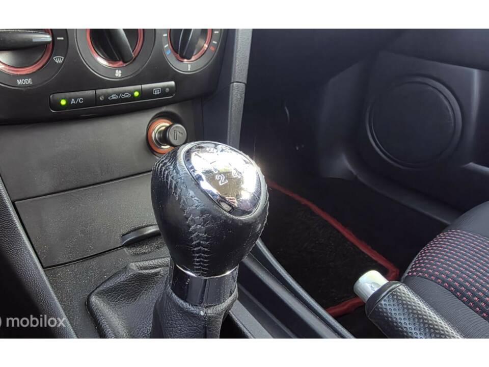 Image 20/30 of Mazda 3 - 1.6 (2005)