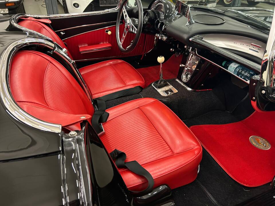 Immagine 15/24 di Chevrolet Corvette (1962)