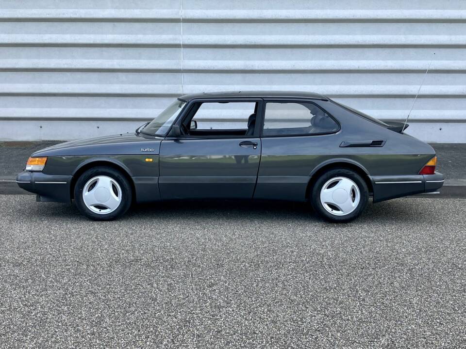 Image 6/8 de Saab 900 Turbo (1989)