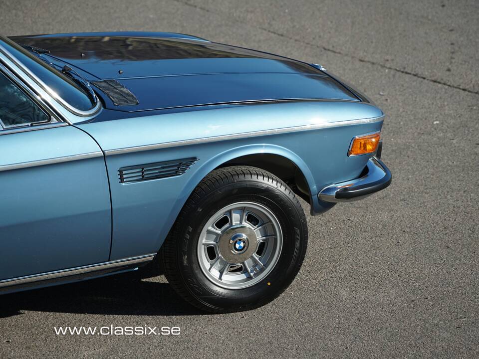 Image 7/37 of BMW 3.0 CSi (1973)