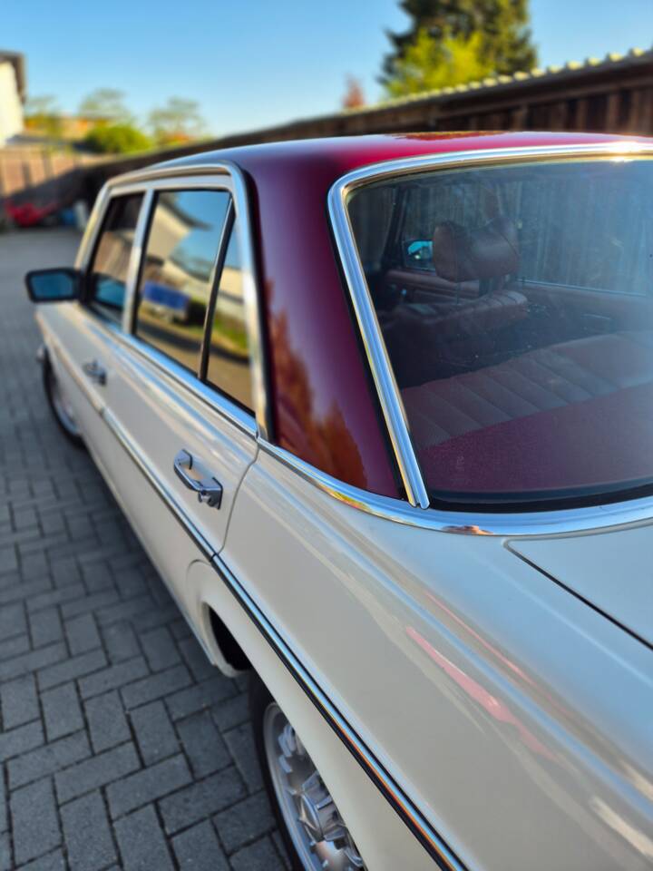 Bild 5/19 von Mercedes-Benz 240 D (1975)