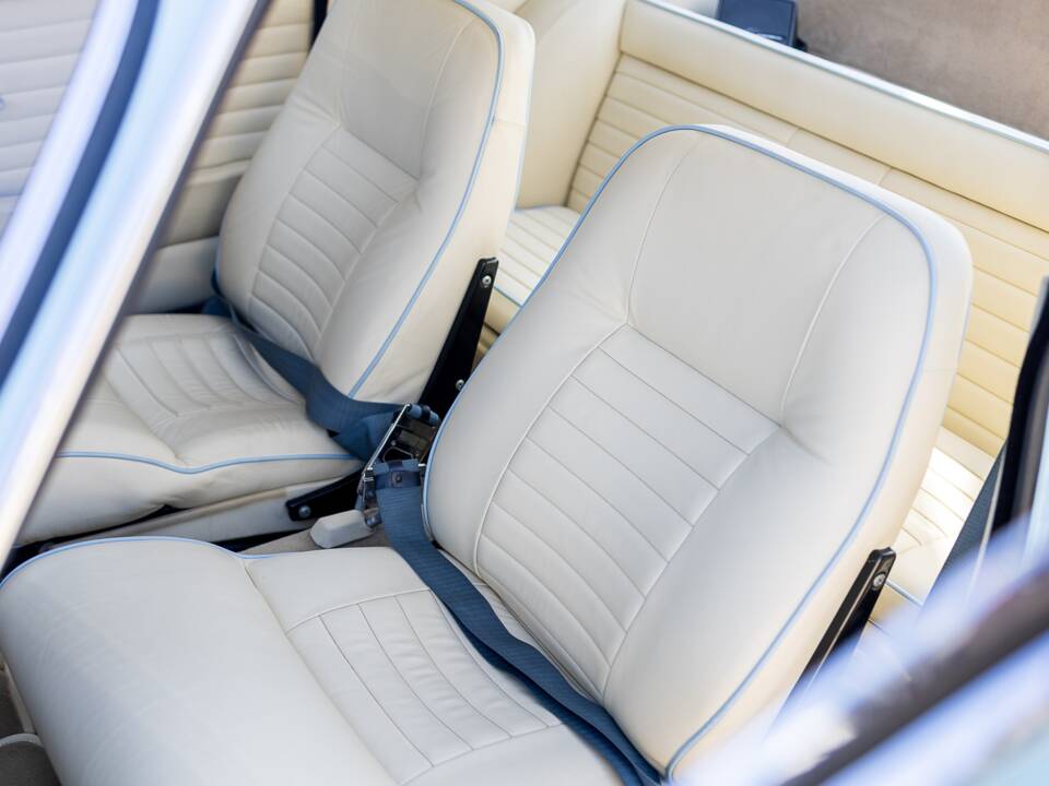 Image 6/50 of Volvo 1800 S (1964)