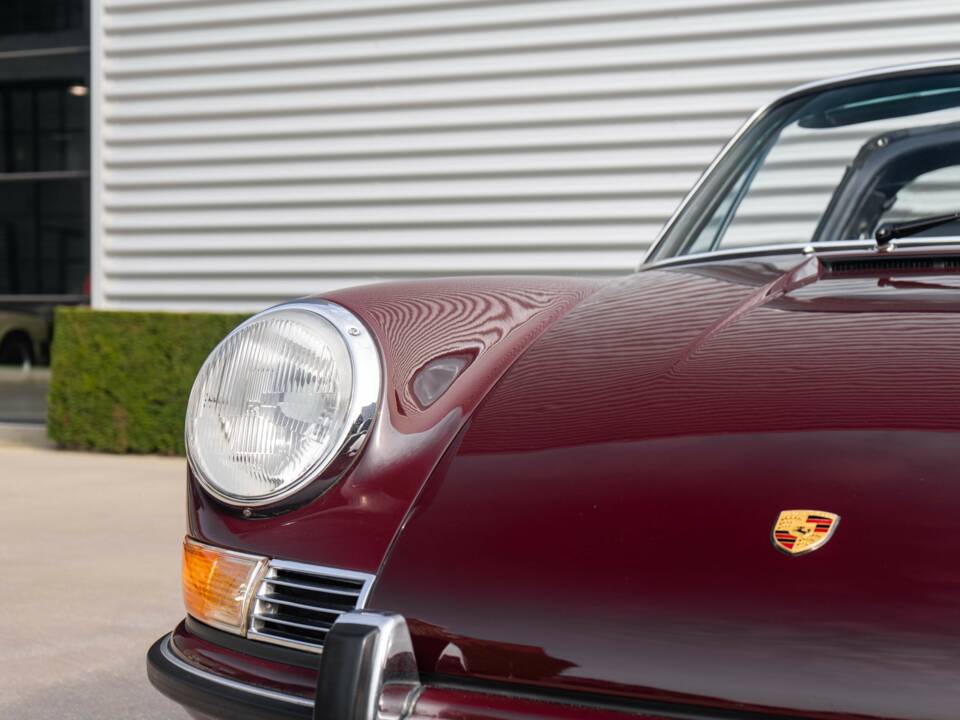 Image 6/30 of Porsche 911 2.2 T (1971)