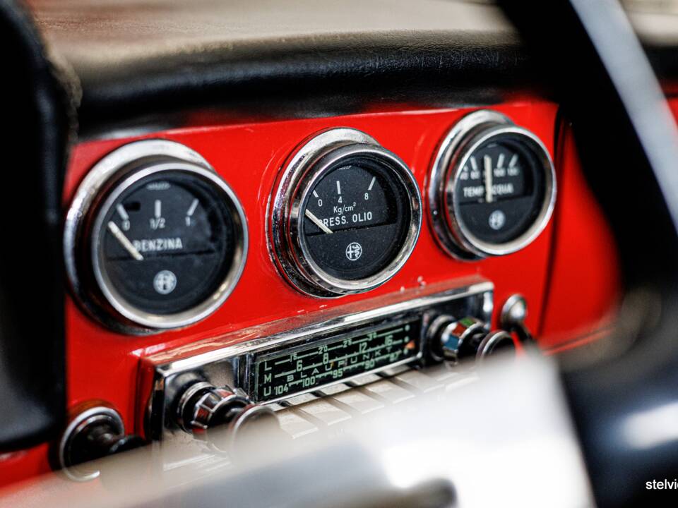 Afbeelding 28/37 van Alfa Romeo 1600 Spider Duetto (1966)