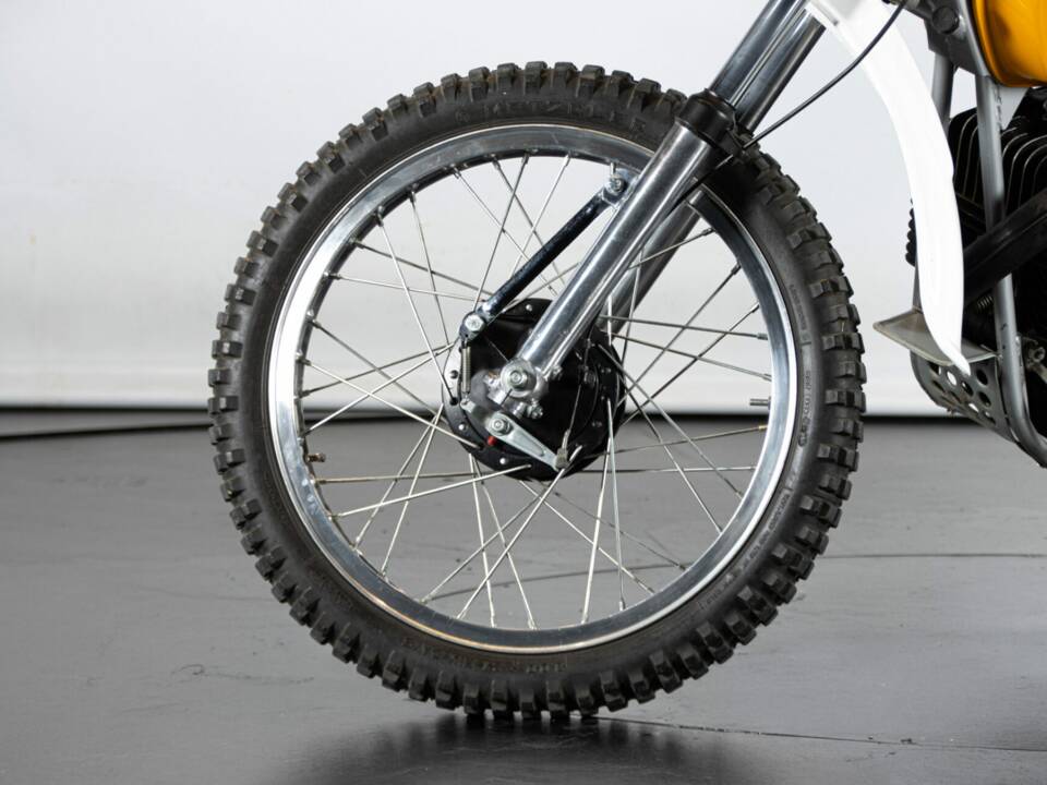 Image 32/50 of KTM 250 MC/GS (1973)