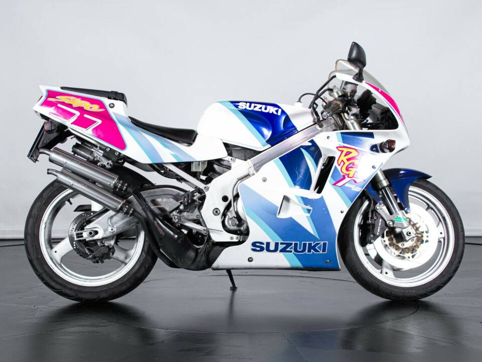 Immagine 5/50 di Suzuki RGV 250 Gamma (1992)