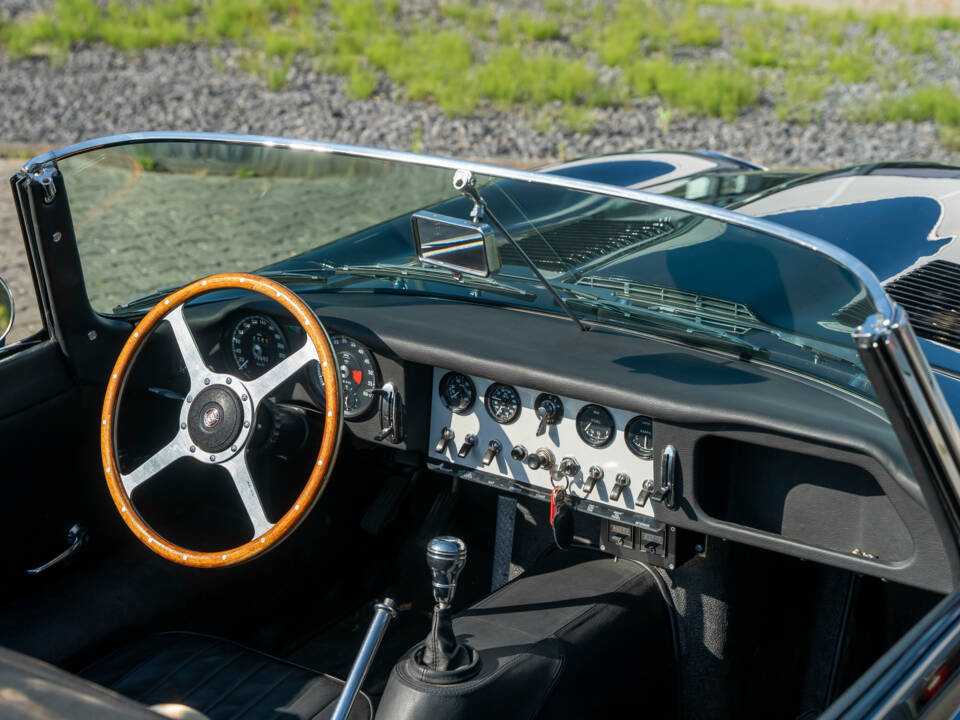 Image 27/32 de Jaguar Type E 3.8 (1961)