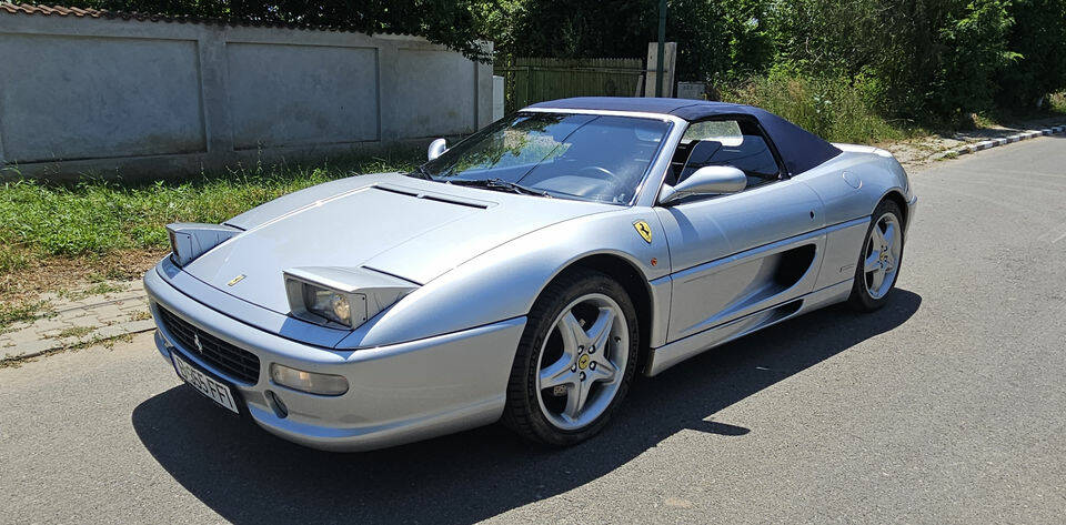 Image 7/8 of Ferrari F 355 Spider (1999)