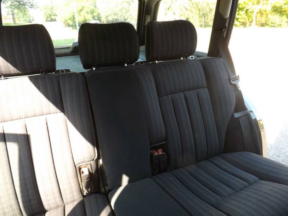 Image 47/50 of Mercedes-Benz 250 TD Turbo (1992)