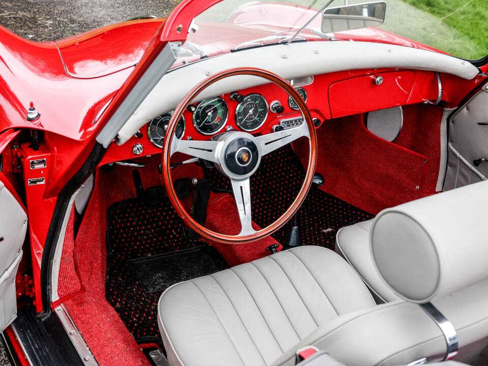 Image 35/40 de Porsche 356 B 1600 Super 90 (1961)