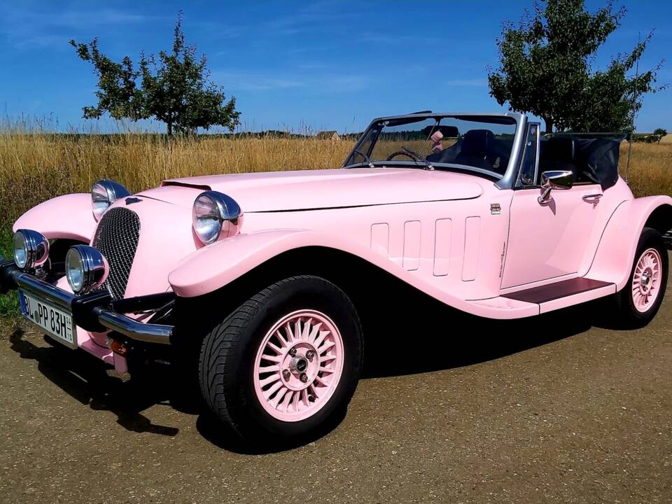 Image 10/12 of Panther Kallista (1983)