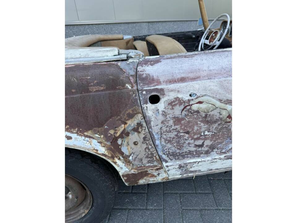 Image 14/50 de Mercedes-Benz 230 SL (1964)