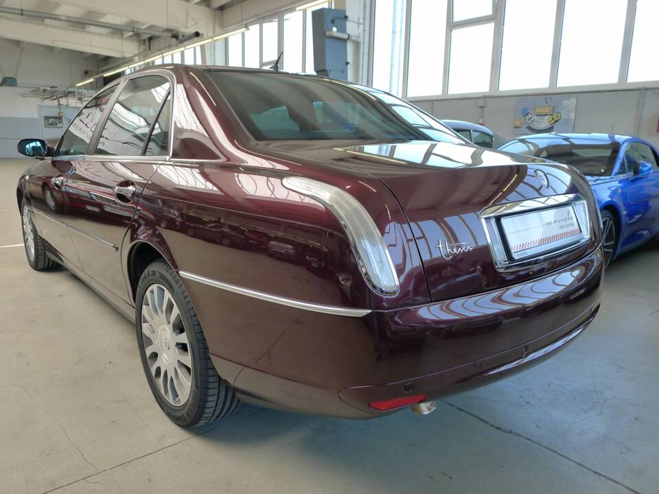 Imagen 29/42 de Lancia Thesis 2.4 (2002)