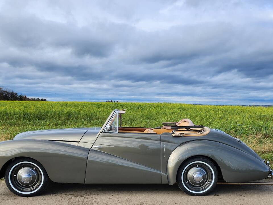 Image 2/72 of Healey 2.4 Litre Abbott (1953)