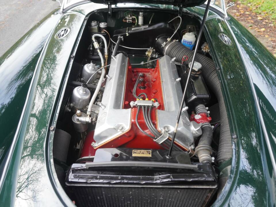 Image 15/17 of MG MGA Twin Cam (1959)