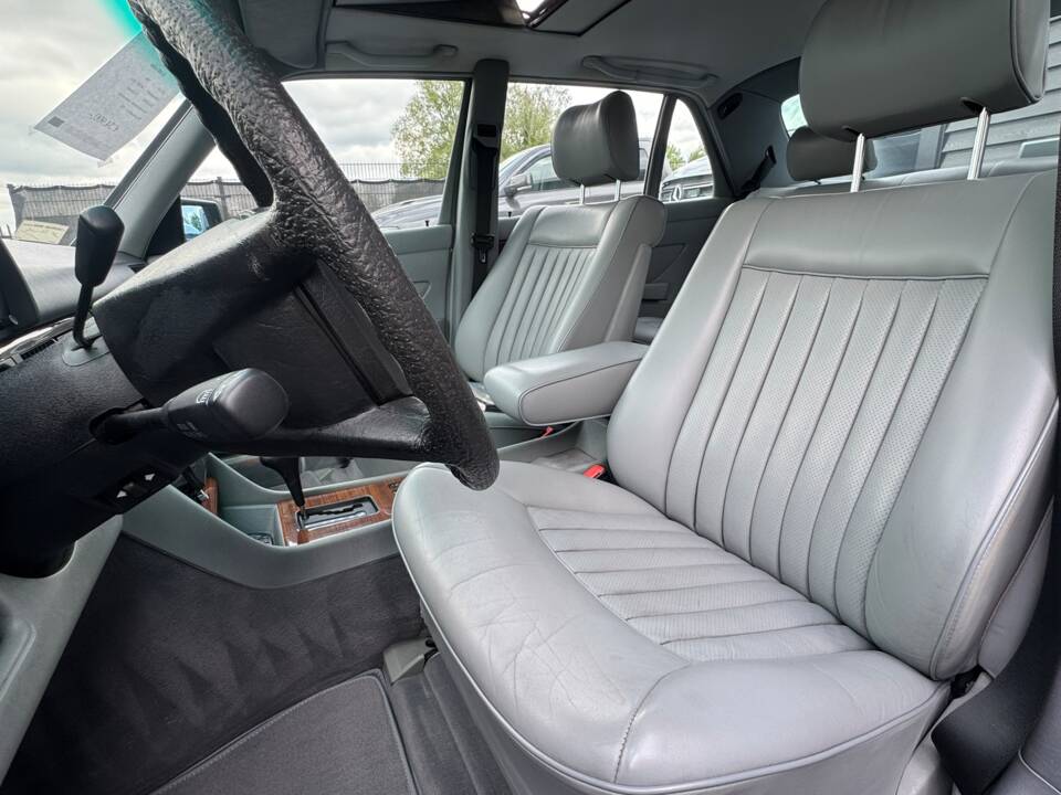Image 8/26 of Mercedes-Benz 420 SEL (1986)