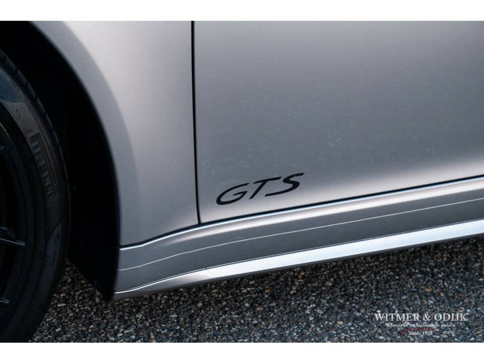 Image 26/38 of Porsche 911 Carrera GTS (2017)