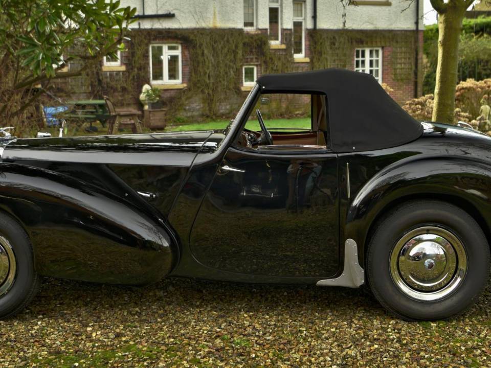 Image 10/50 of Triumph 2000 Roadster (1949)