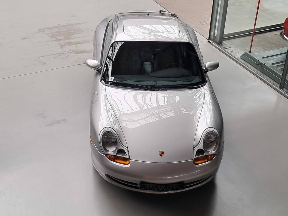 Immagine 20/33 di Porsche 911 Carrera (1996)
