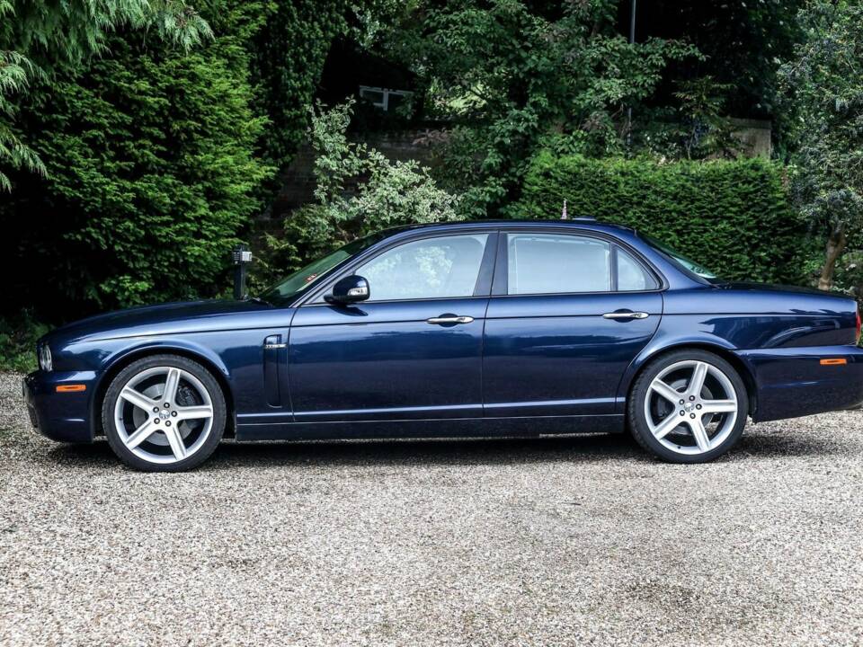 Afbeelding 2/34 van Jaguar XJR (2008)