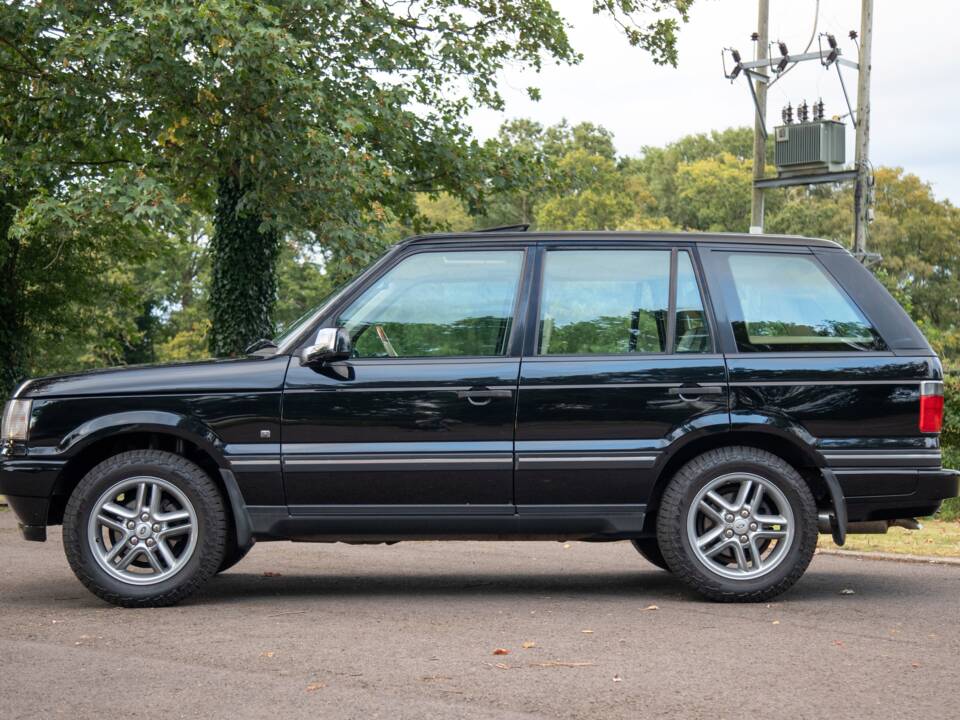 Immagine 2/50 di Land Rover Range Rover 4.6 Vogue (2001)