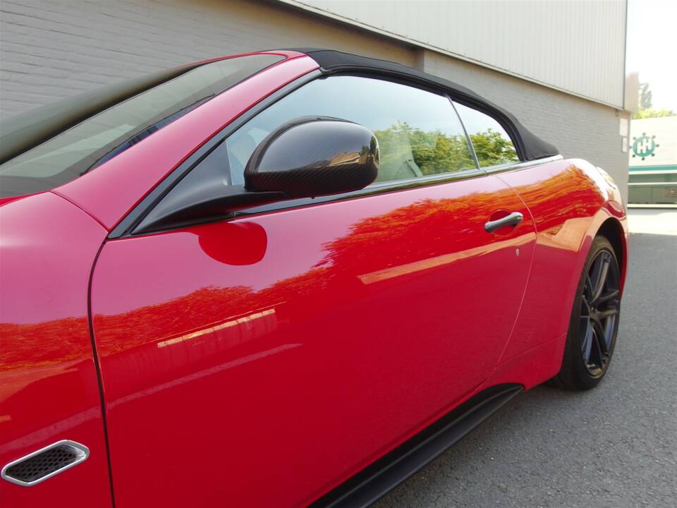 Image 27/99 of Maserati GranCabrio Sport (2015)