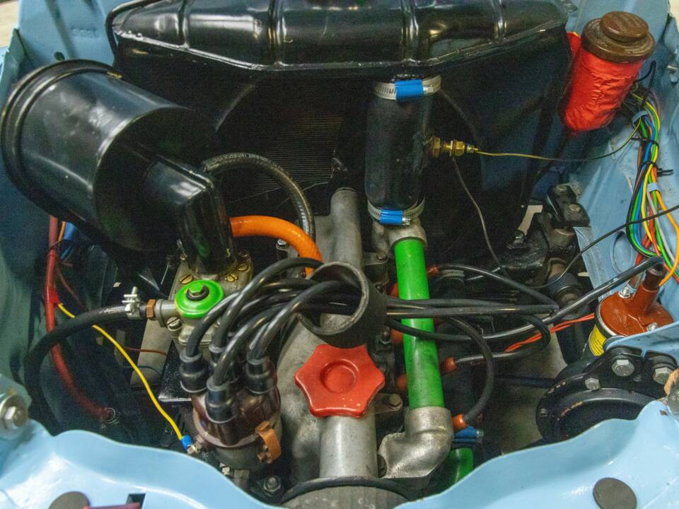 Image 46/50 of FIAT 500 C Topolino (1949)